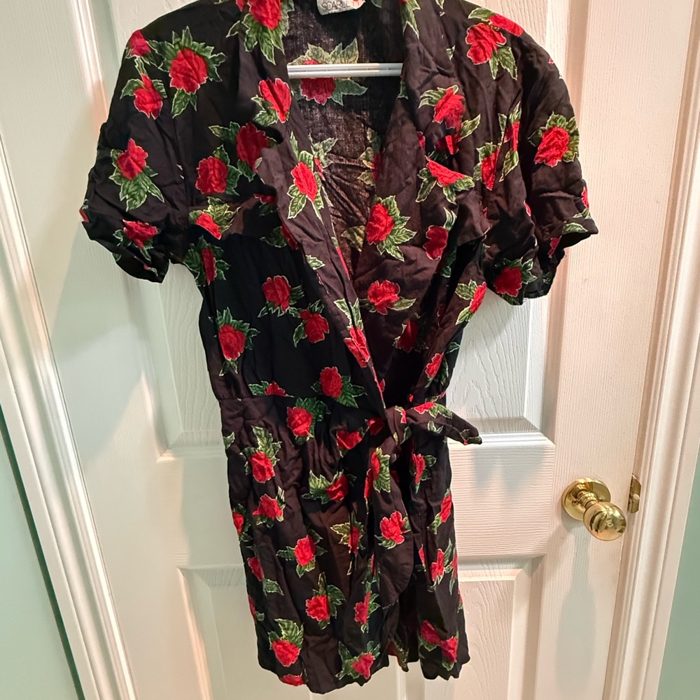 Scarlett romper with roses